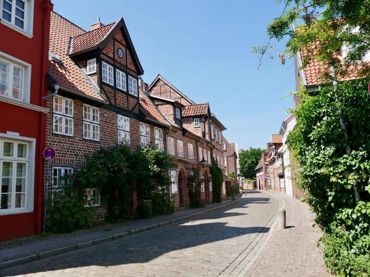 Zentrales Altstadt - Apartment In Lueneburg Mit Terrasse & Parkplatz Esterno foto
