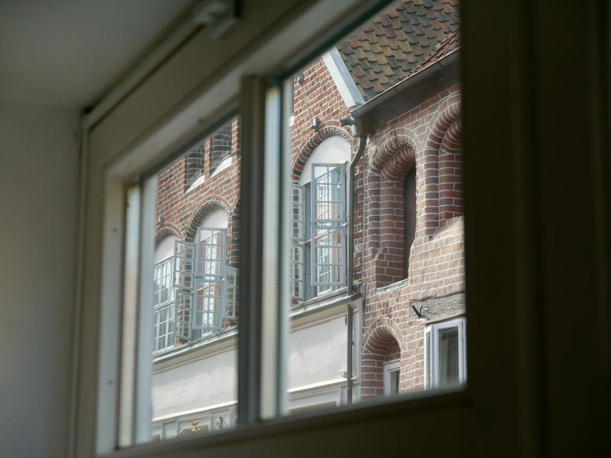 Zentrales Altstadt - Apartment In Lueneburg Mit Terrasse & Parkplatz Esterno foto